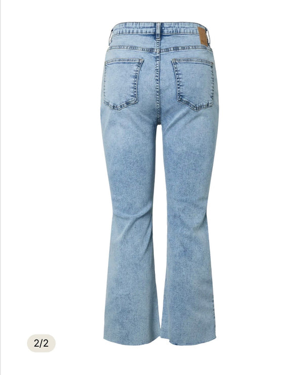 PCDAISY FLARED JEANS