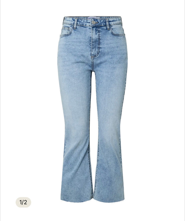 PCDAISY FLARED JEANS